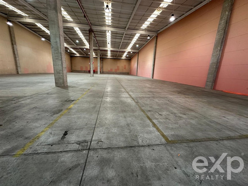 Bodega De 596 M2 En Arriendo En Pudahuel