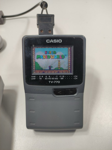 Imagem 11 de 11 de Antiga Mini Tv Portátil Analógica Casio Model Tv-777 Ok