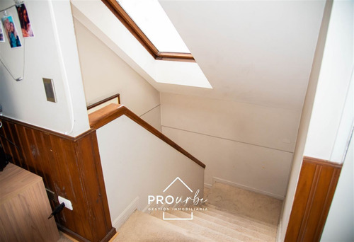 Casa En Venta De 6 Dorm. En Lo Barnechea