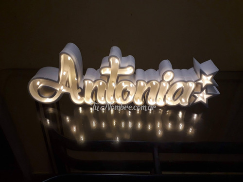 Imagen 2 de 10 de Nombre Iluminado De 7 Letras De 25 Cm Polyfan