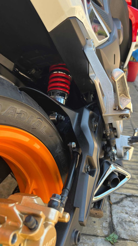 Imagen 8 de 22 de Honda Repsol 190