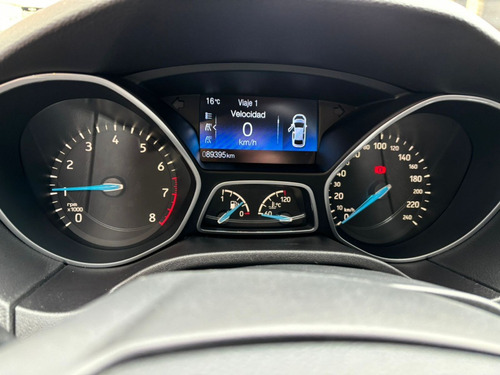 Ford Focus III 2.0 Sedan Se Plus Mt