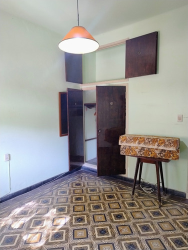 Alto Alberdi Vendo Casa 2 Dormit, 2 Baños, Cochera Y Patio + Depto 1 Dormit, C/terraza.