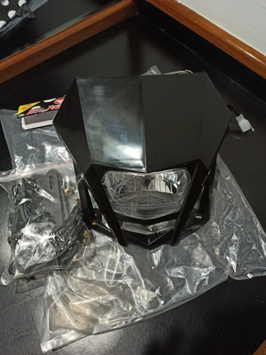 Imagen 2 de 5 de Careta Para Moto Universal Enduro Sm Negra