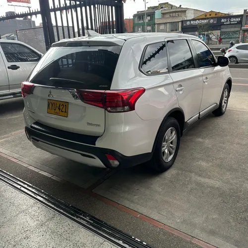 Mitsubishi Outlander 2.4 Kaiteki