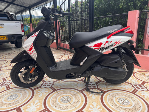 Moto Bwis Modelo 2020 Excelente Estado Papeles Al Día