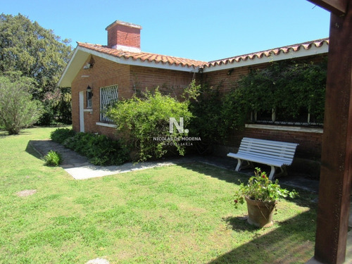 Casa En Venta En Península.- Ref: 2663
