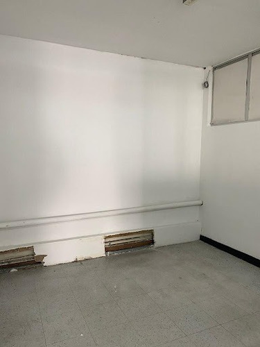 Imagen 2 de 15 de Oficinas En Arriendo Centro 279-22031