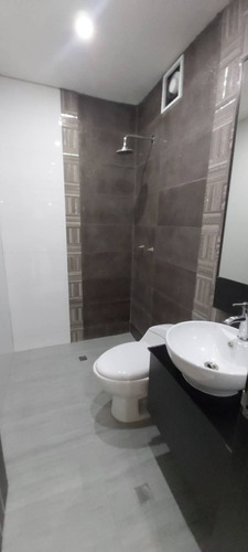 Imagen 6 de 22 de Penthouse Urb. La Trigaleña Valencia 0412-4860923.