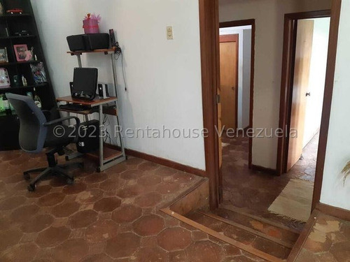 Juan Carlos González. Renta House Carabobo Vende Casa Las Morochas 1 San Diego Mls #25-15801 Rah/jcg.