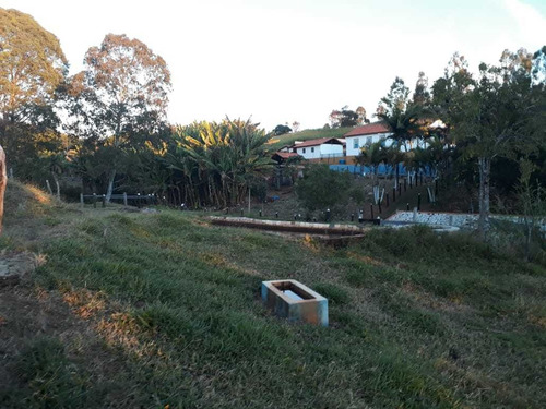 Chácara Em Baependi Sul De Minas Com 20.000 M2, Casa Muito Boa Estilo Colonial , Paiol, Quarto De Materiais, Garagem Coberta . - 255