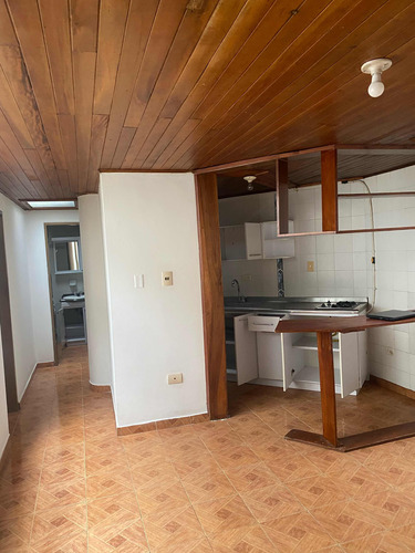 Se Arrenda Apartamento De 2 Hab, Sala Comedor Y Parquedero