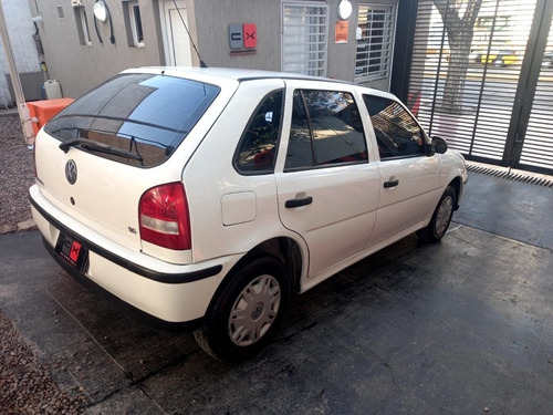 Imagen 2 de 15 de Volkswagen Gol 2005 1.6 Mi Deejay