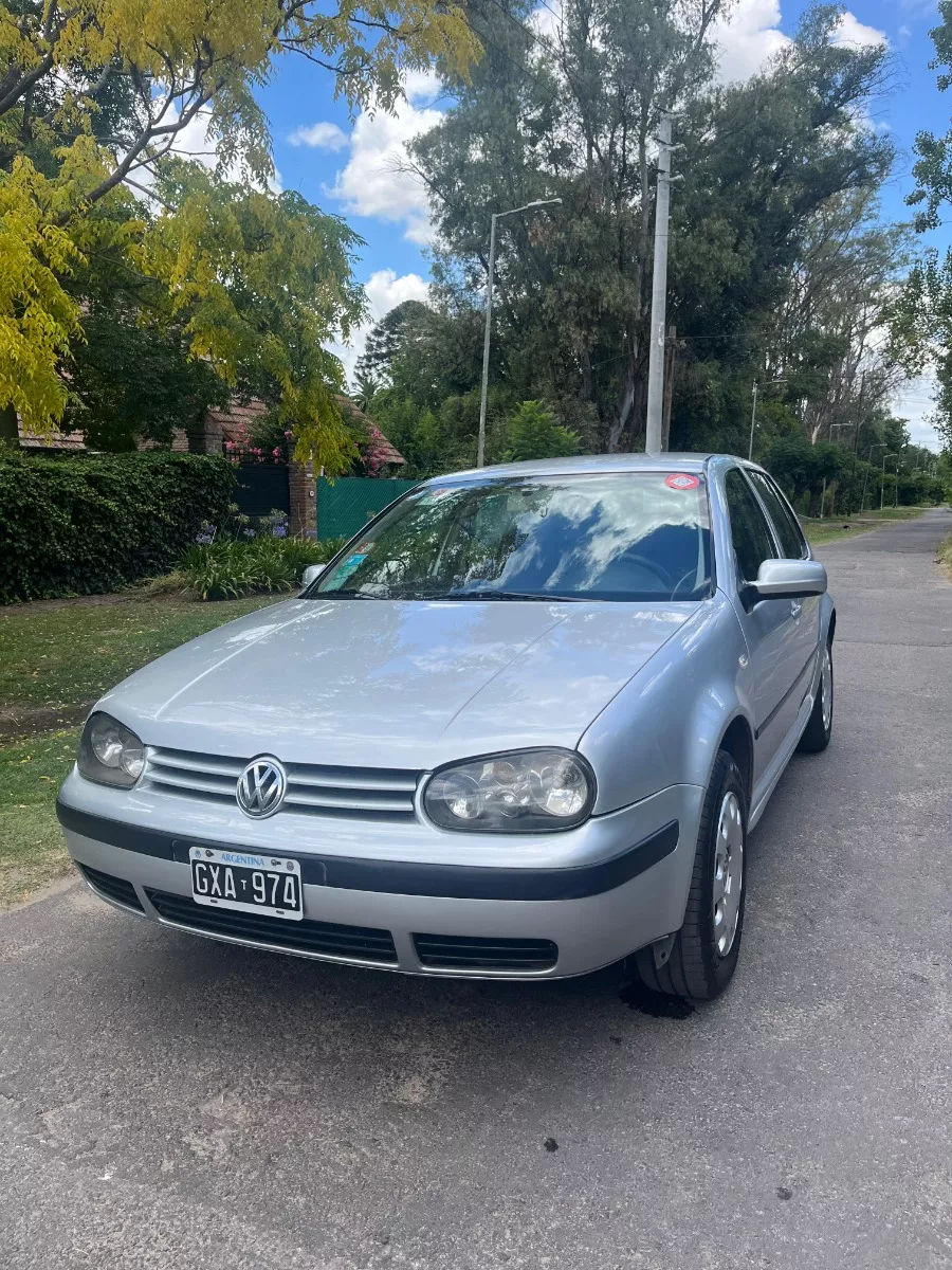 Volkswagen Golf 1.6 Comfortline