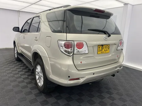 Toyota Fortuner 2.7l 4x2