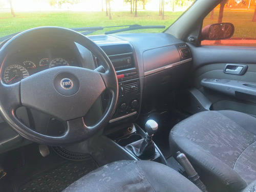 Fiat Strada 1.4 MPI TREKKING CE 8V FLEX 2P MANUAL