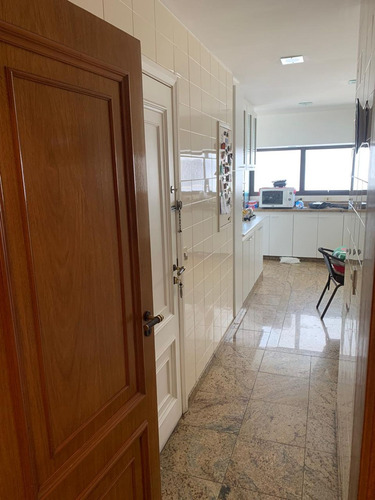 Imagem 17 de 24 de Apto Campo Belo | 3 Quartos | 182 M² | Cond: R$2243.00 | 3 Vagas - 2iwvko
