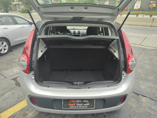 Fiat Palio 1.4 Attractive Flex 5p