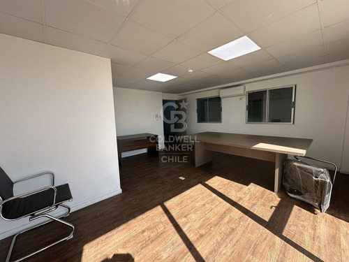 Bodega Con Oficina | Lampa