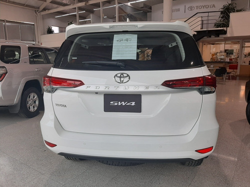 Toyota Fortuner Sw4 2021 2.4 4x2 Diesel A/t