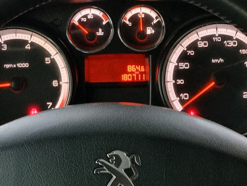 Peugeot 408 2.0 Allure 143cv