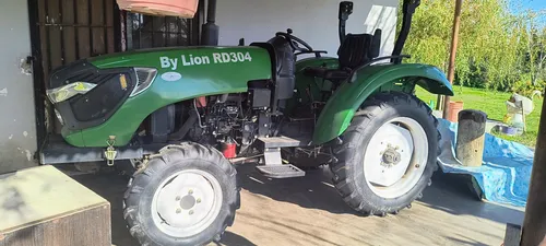 Tractor De Campo - Semi Nuevo - 100 Horas De Uso - Cuchilla
