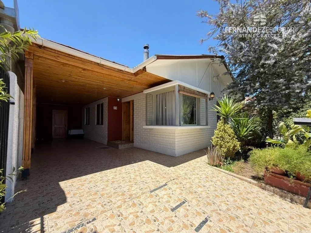 Imagen 1 de 23 de Los Andes - Arriendo Casa 3d 2b Piscina - Villa El Encuentro