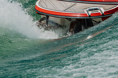 Lancha Ventura 220 Surf 2025 Wake Masterboat Malibu