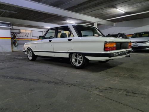 Imagen 9 de 15 de Ford Falcon Ghia Sp