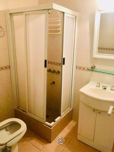 Imagen 7 de 10 de Departamento En Venta. 3 Amb. 2 Dor. 60 M2 Cub