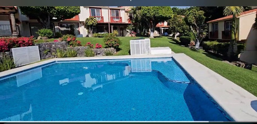 Casa En Condominio En Venta En Fraccionamiento Burgos, Temixco, Morelos.