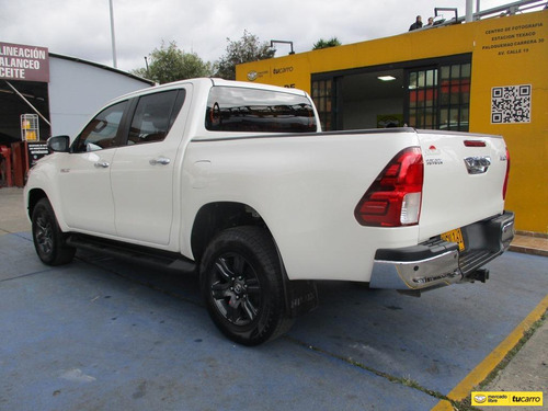 Toyota Hilux Doblecabina 4x4 2400cc At Aa