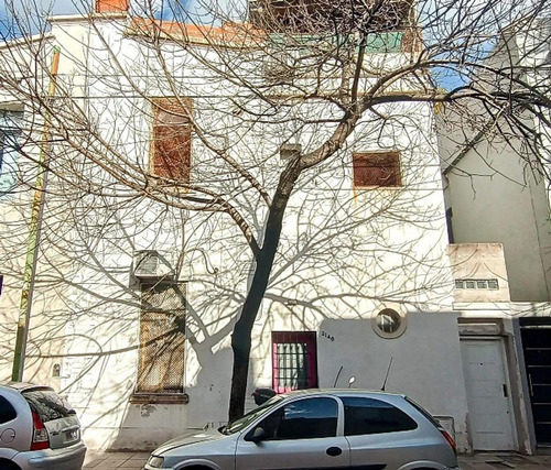 Casa De 5 Amb. Con Patio Terraza Y Quincho