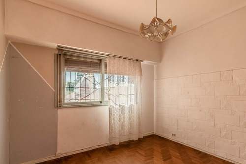 En Venta · Casa En Block · 4 Ambientes · Terraza · Múltiples Espacios Funcionales · Piñeyro