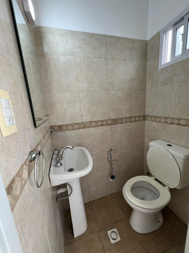 Departamento De Tres Ambientes En Alquiler