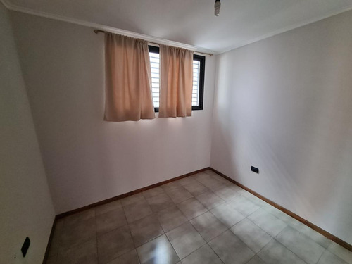 Entrada Independiente, Jardín En Esquina, Estar Comedor, Cocina, Dos Dormitorios, Equipado