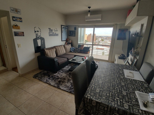 Imagen 1 de 15 de Excelente 2 Amb Piso Alto Con Vista Panorámica - Av. Directorio 2200