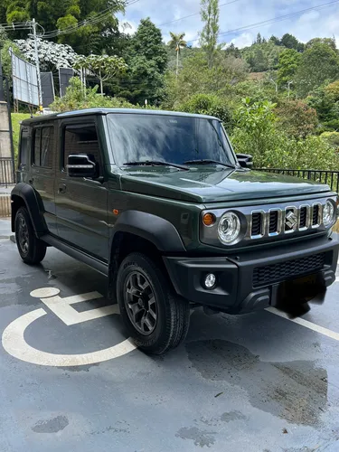 Suzuki Jimny 5P GLX AT