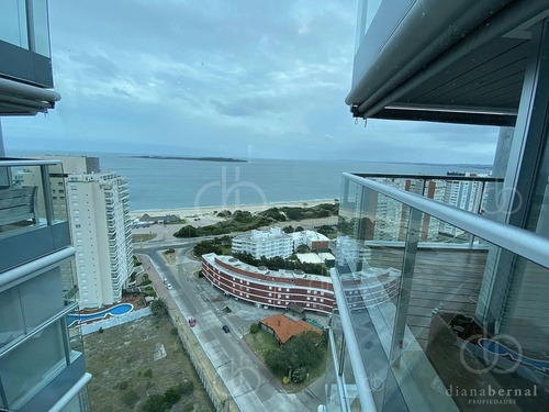 Imagen 2 de 30 de Venta De Apartamento De 2 Dormitorios En Edificio Miami Boulevard Punta Del Este