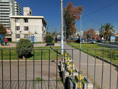 Casa Comercial Sobre Av Ossa Metro Simon Bolivar