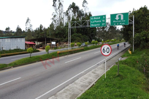 Terreno Para Inversión En El Alto Del Vino. 3.6 Fanegadas-7622