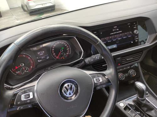 Imagen 11 de 13 de Volkswagen Jetta Highline 1.4l 150hp Tip 2019