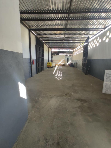 Imagen 2 de 9 de Local Comercial Guatire-el Ingeio Calle Carabobo