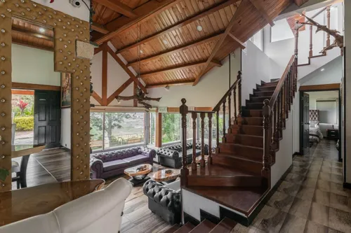 Casa En Arriendo En San José De Bavaria. Cod A12791