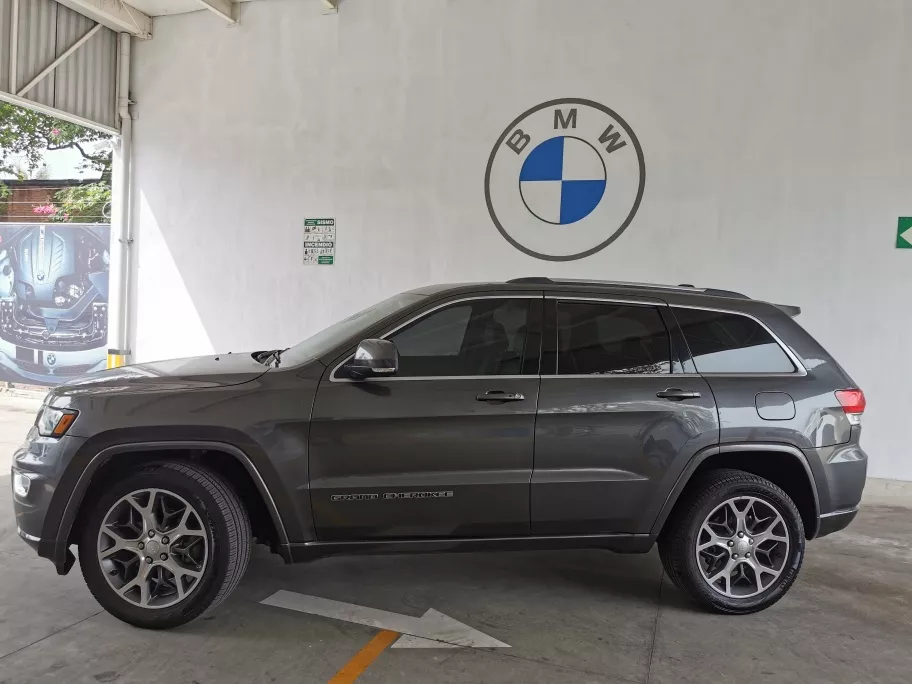 Jeep Grand Cherokee 3.7 3.6 Edición 75 Aniversario 4x2 At