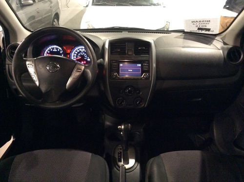 Nissan Versa 1.6 2015