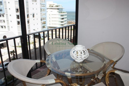 Apartamento En Península 1 Dormitorio Con Balcón- Ref: 37781