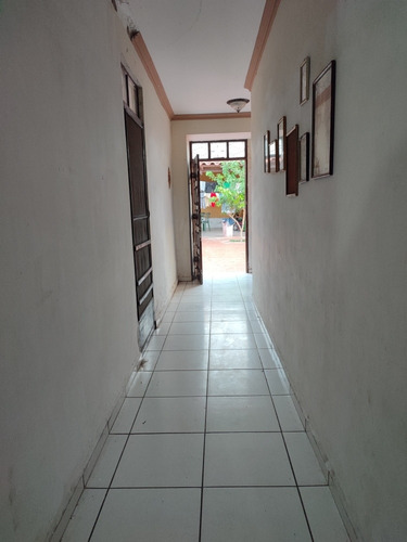Imagen 21 de 26 de Vendo Casa En Zona Norte A 30 Metro De La Beni 5to Anillo!