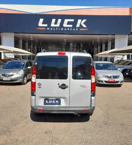 Imagem 4 de 12 de Fiat Doblo Essence 7l E
