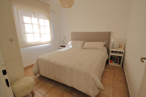 Lacarra 1178: Impecable 2amb. Patio De 5.80x3.30, Sin Exp.